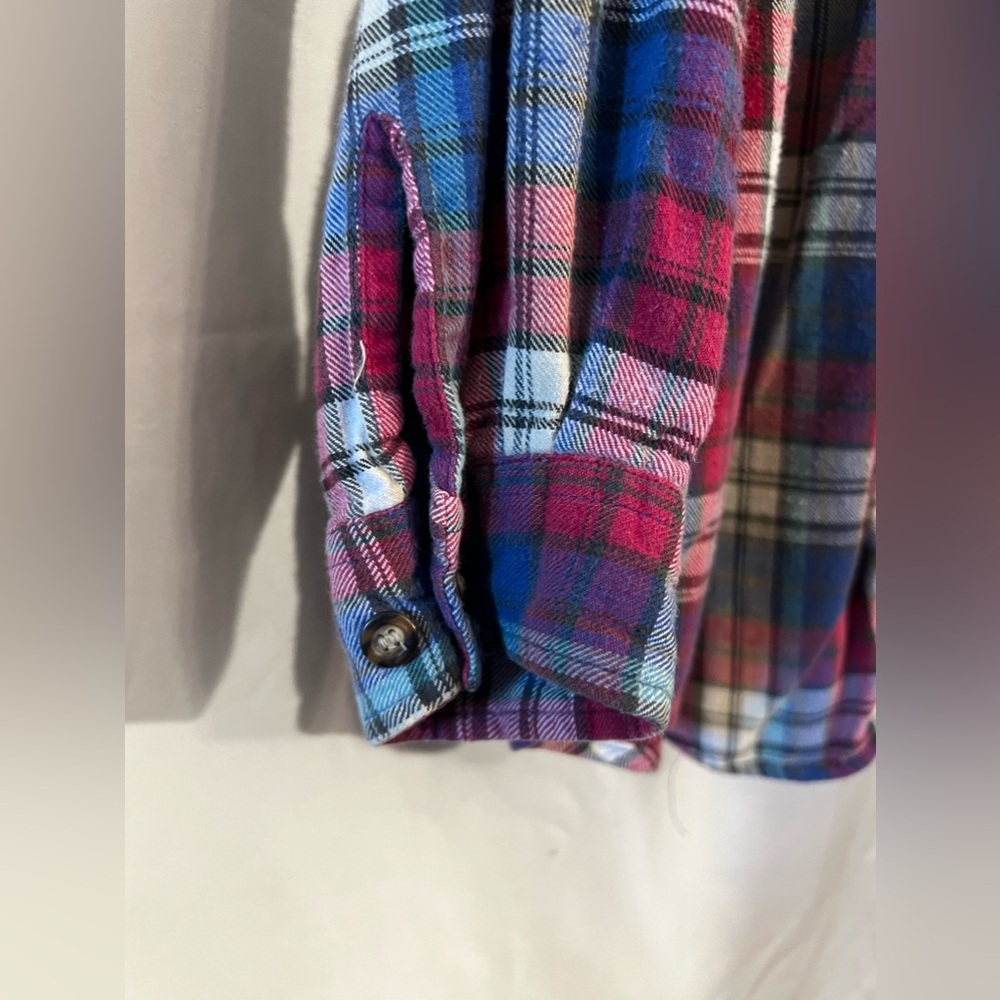 Red, blue, white flannel. Backroad blues brand. Size large. - Picture 4 of 5